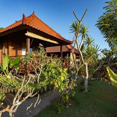 Smooth Garden Bed & Breakfast Nusa Lembongan  Exterior photo